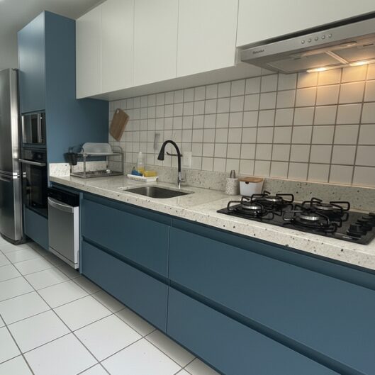 Cozinha planejada em madeira sob medida, projeto Forma em Boa Viagem | Boreyart